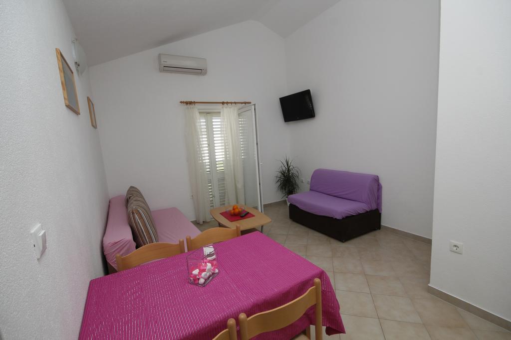 Apartments Adriatika Makarska Habitación foto