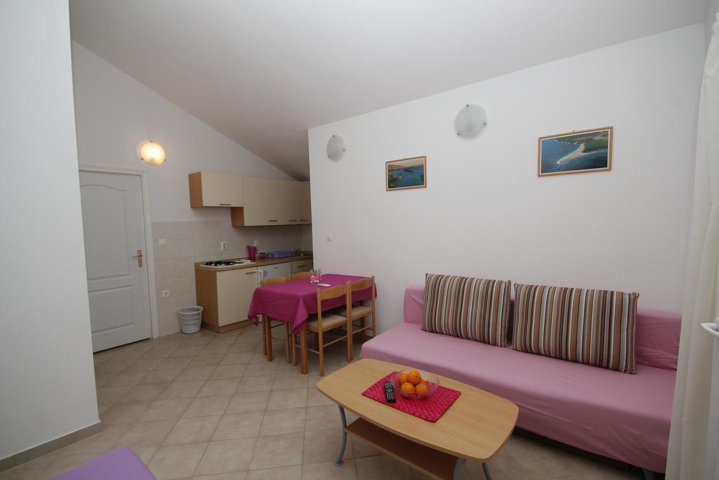 Apartments Adriatika Makarska Habitación foto